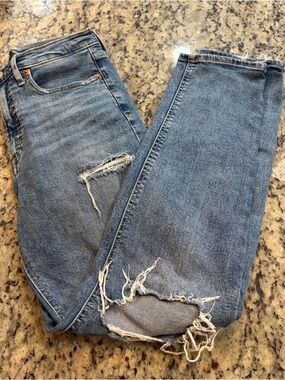 GAP Women's Distressed Cigarette Jeans in Medium Blue